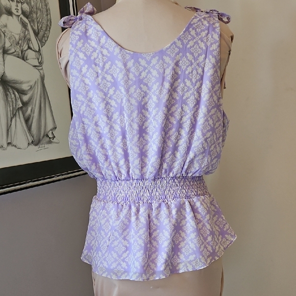 Lavender Print Blouse - Picture 5 of 11